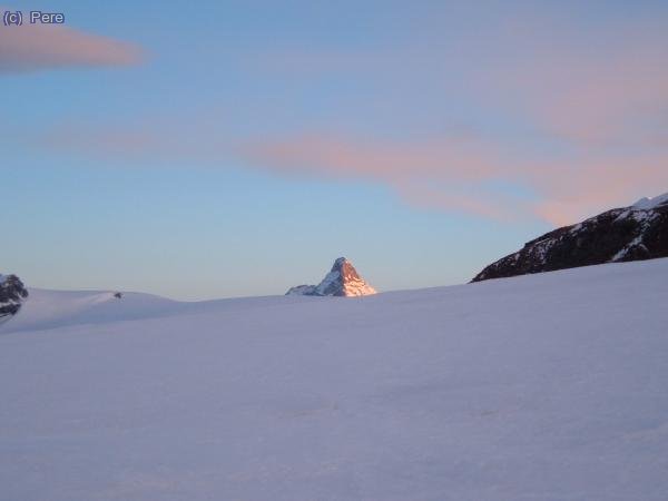 El Cervino (4.478m) tamb&eacute; treu al nas per veure&acute;ns.