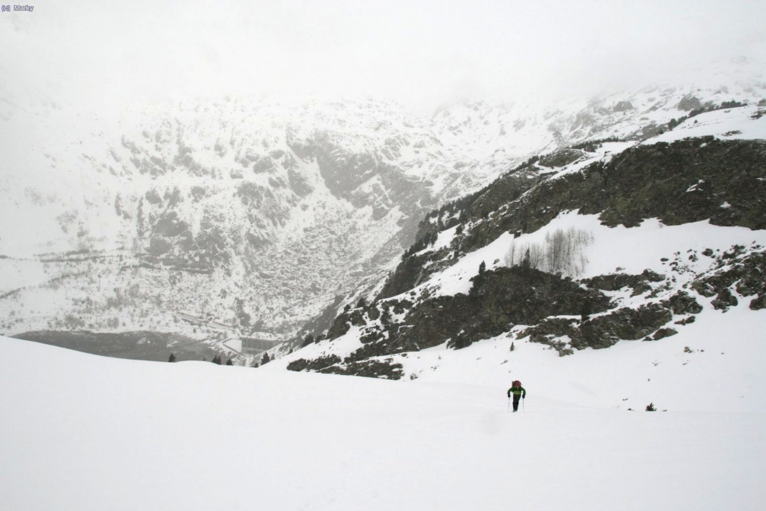 Hemos dejado el coxe en Sallente, tomamos direcci&oacute;n a Colomina