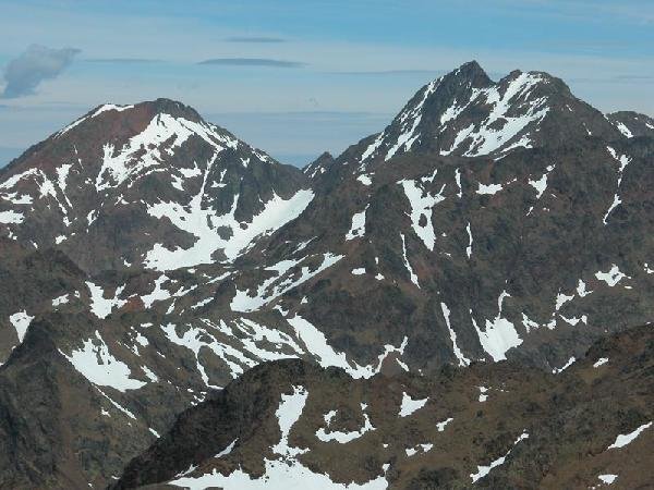 Sotllo y Pica d´Estats desde la cima
