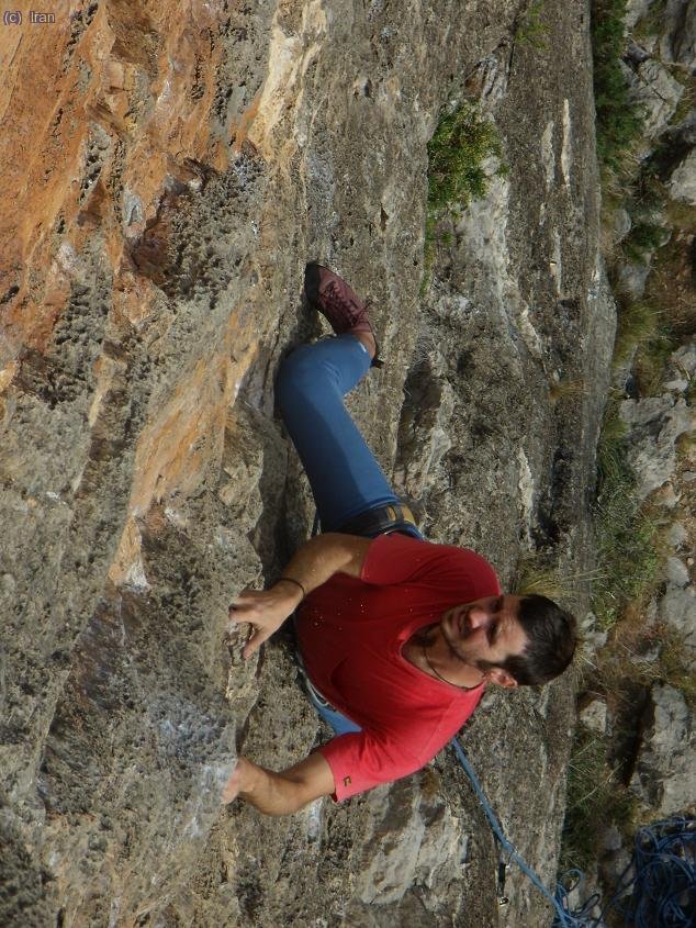 Katu pasando calor con las mallas de hacer ochomiles
