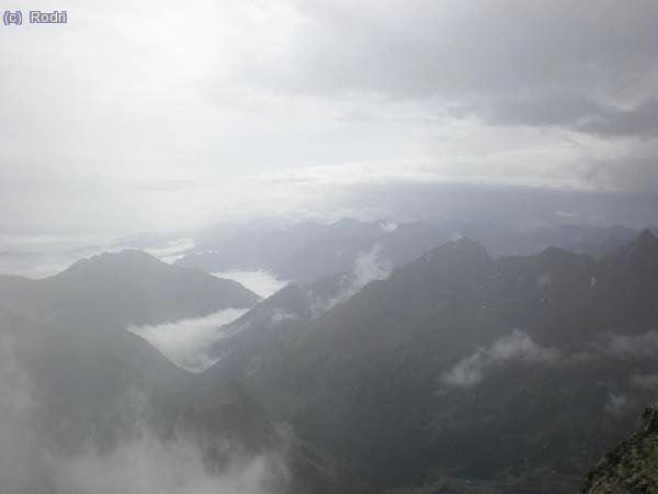 Vistas hacia el Este desde cima Ramoung.