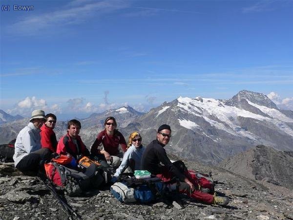 Foto grupo con Grande Motte y Grande Casse a la derecha