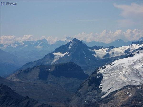 Dent Parrachée con Barre des ecrins, Pelvoux i Meije al fondo (foto de dave)