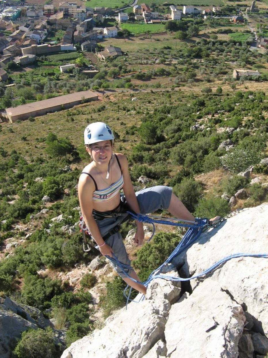 En la R/instalación de la via.