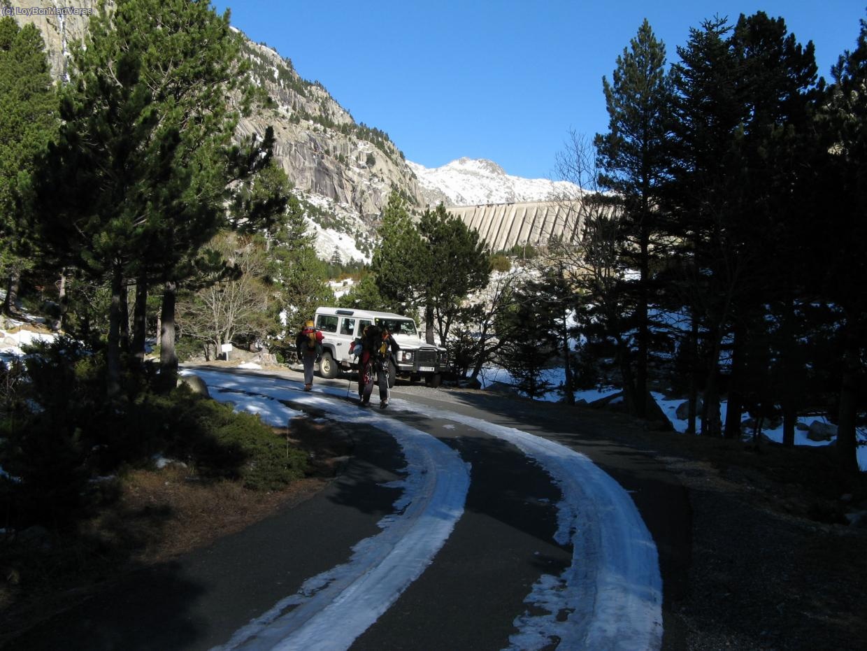 Aproximando por la carretera