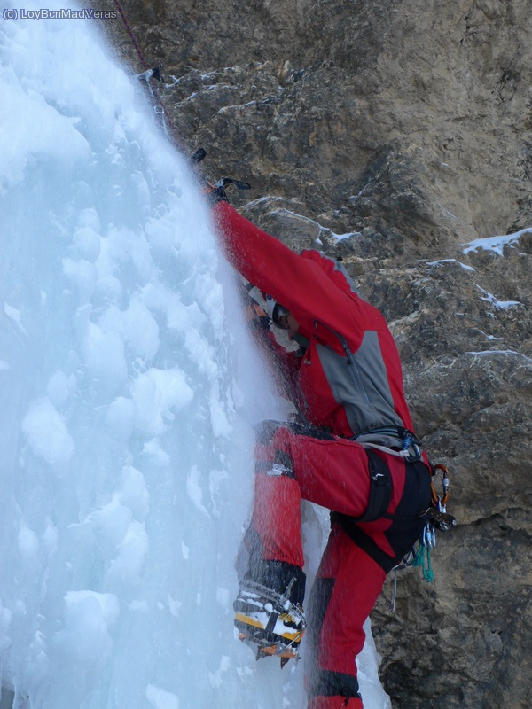 El viento tiraba la nieve de la parte alta (foto: SergioS)