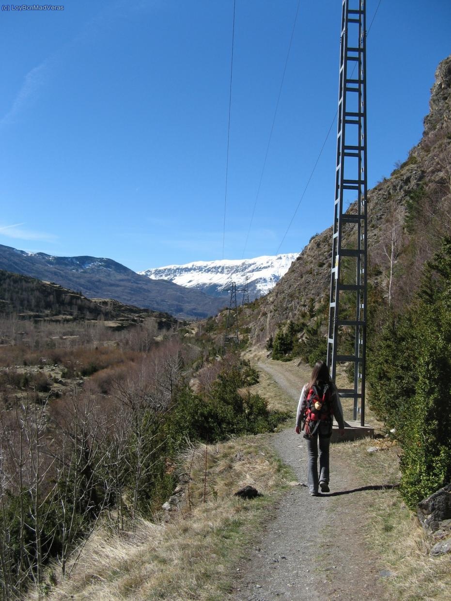 Camino a la ferrata de Sacs