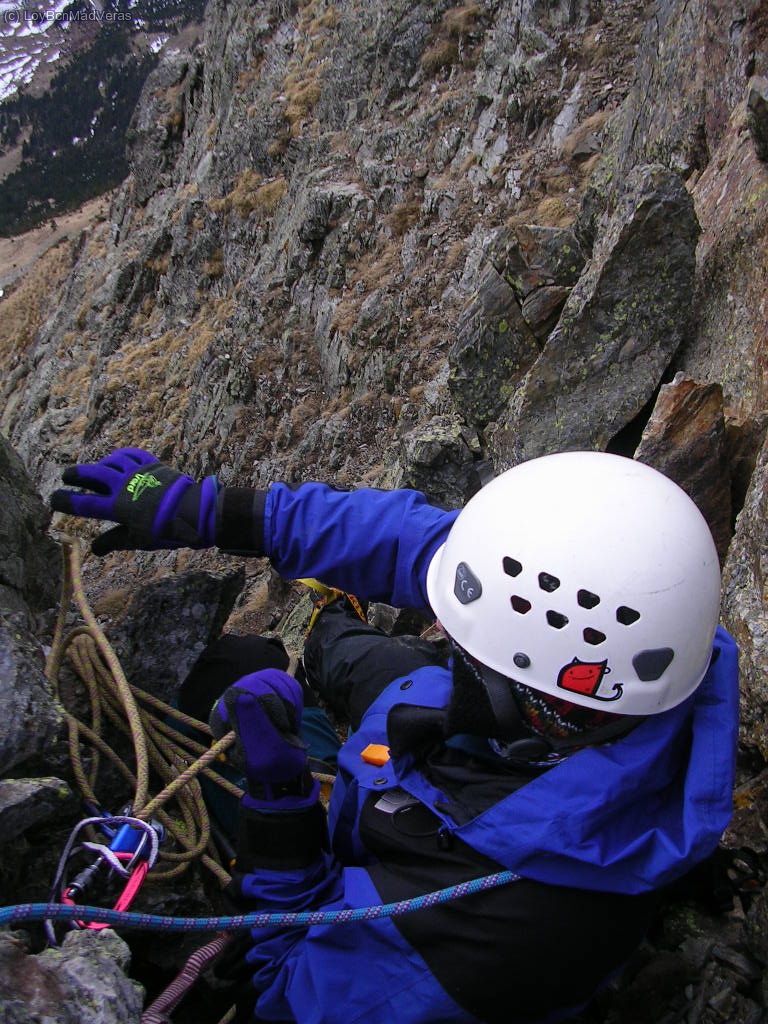 Aguito en la R de la cresta