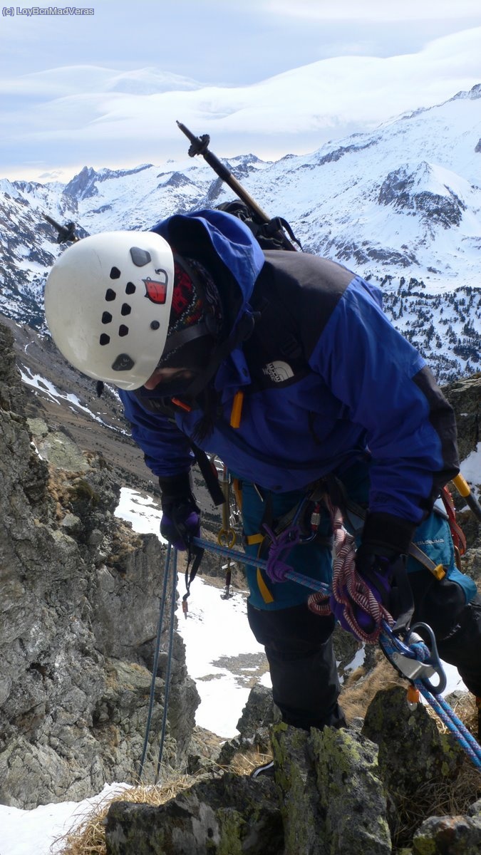 Aguito prepara el rapel