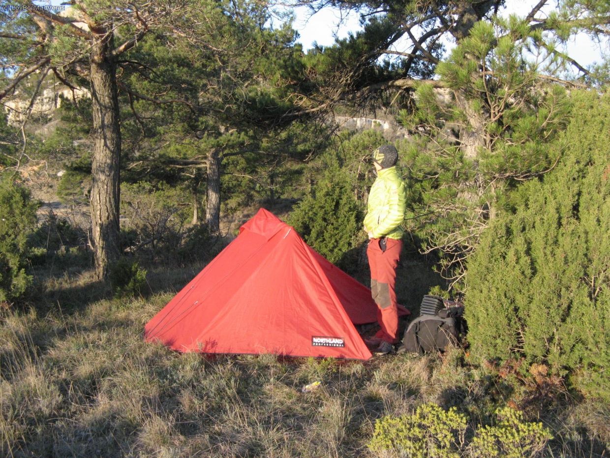 La explanadita donde dormimos con la minitienda