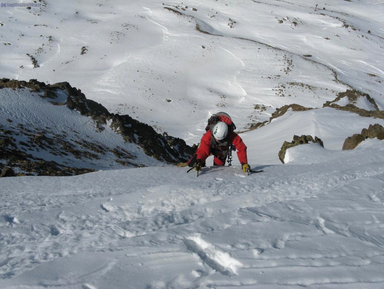Loybcn superando la cornisa, una barriga de unos 65&ordm;