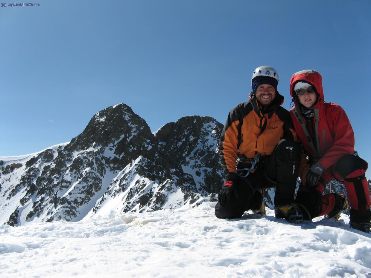 En la cima del Pic Blanc con el Pic Negre de envalira y el Pic Envalira detr&aacute;s
