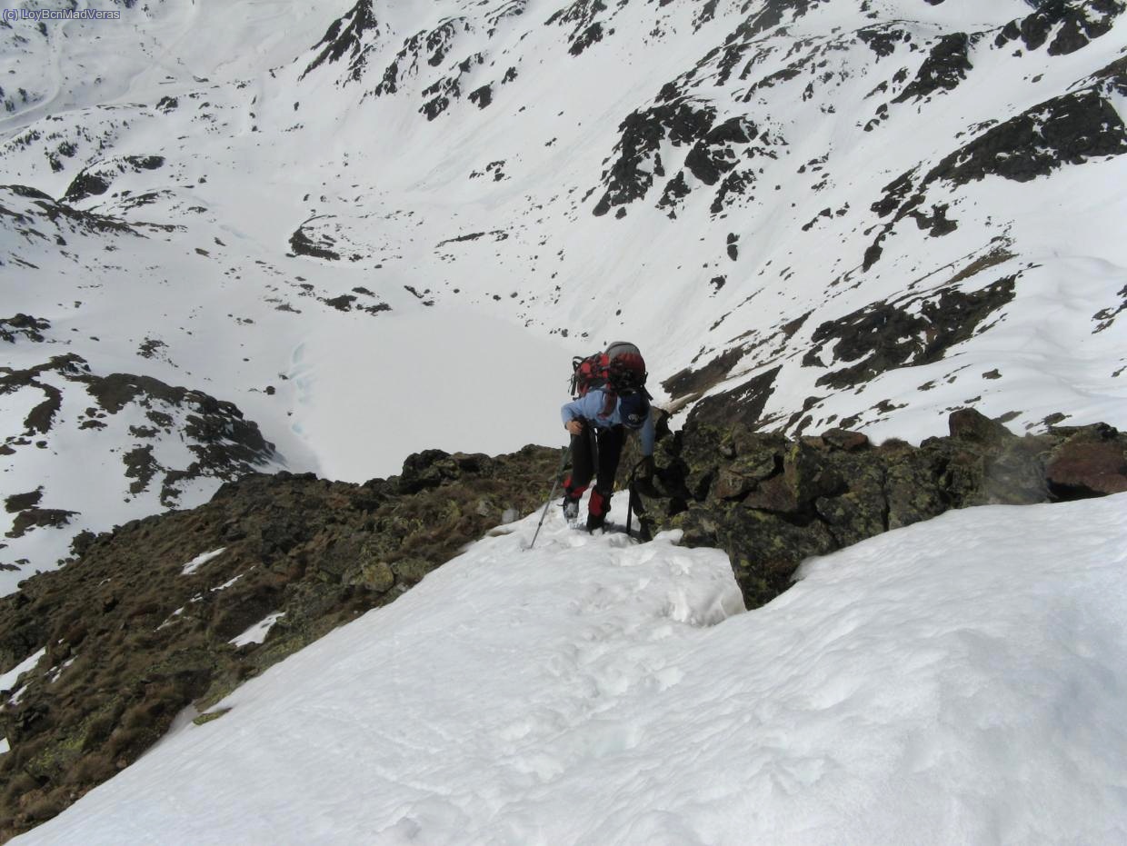 superando una ultima placa de nieve