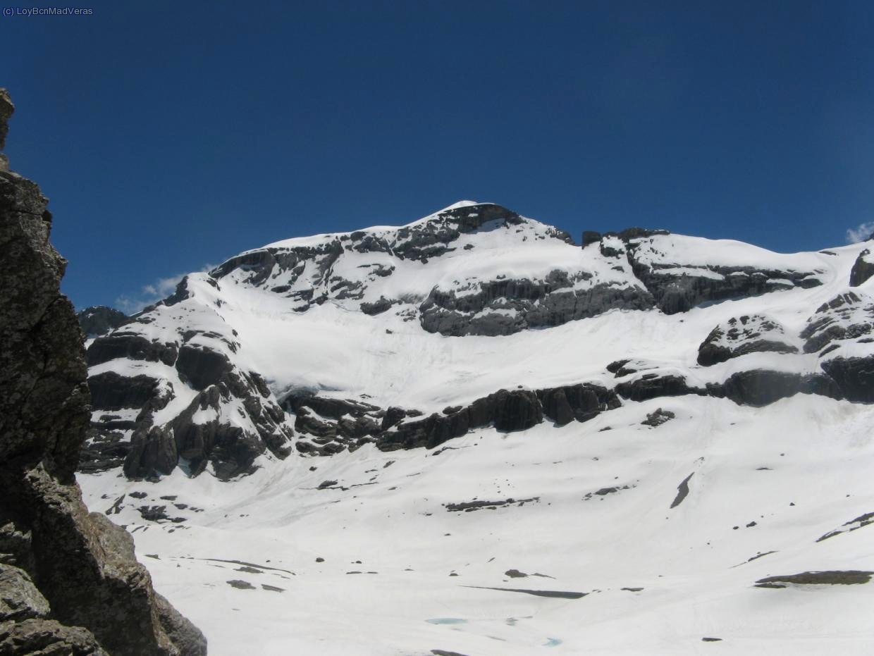 Vista de la Norte del Perdido desde el balcón del refugio
