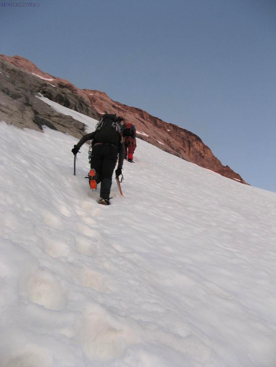 Pendientes del segundo glaciar, justo antes del resaltillo de hielo y el flanqueo