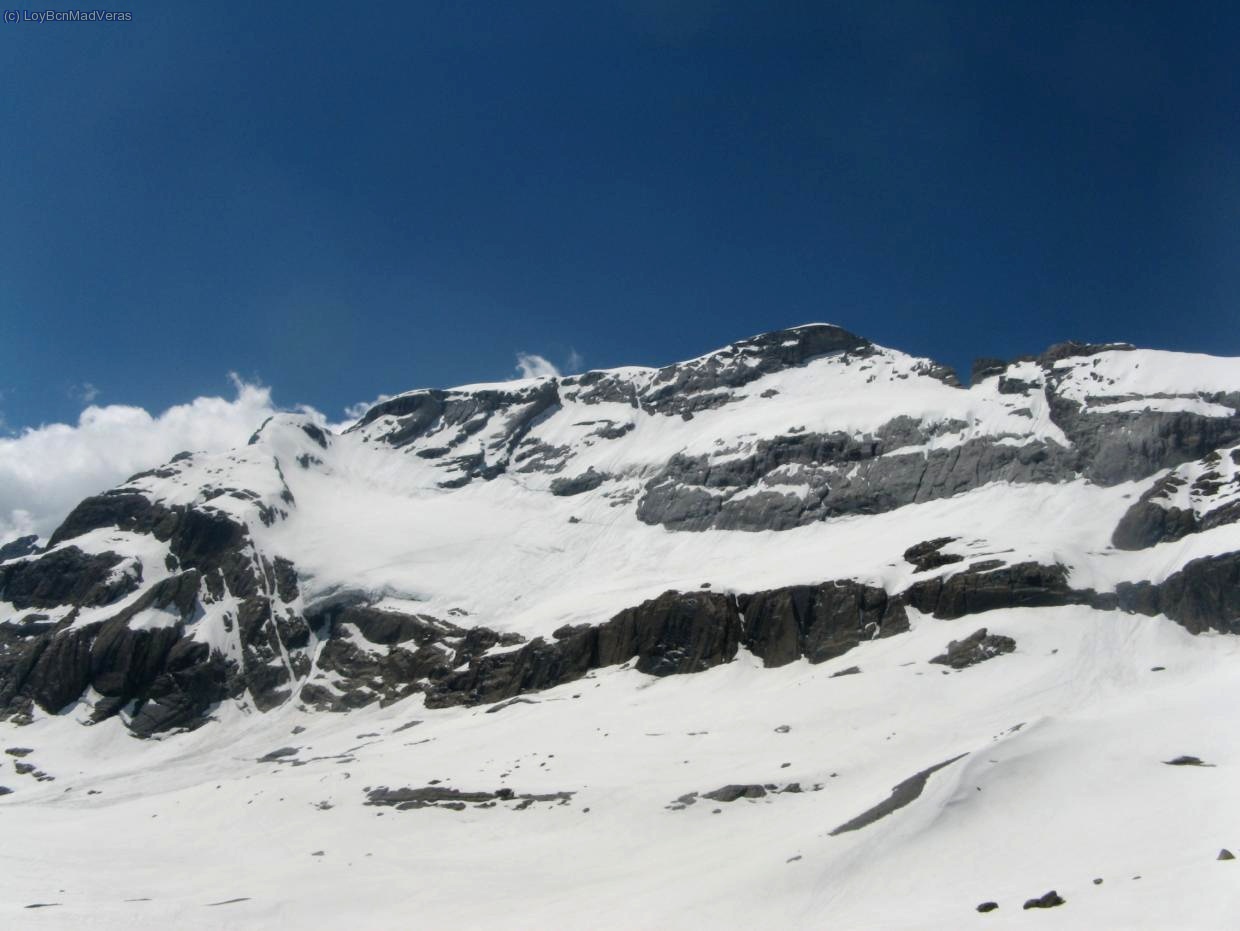 En esta vista se puede ver toda la vía de la cara norte.