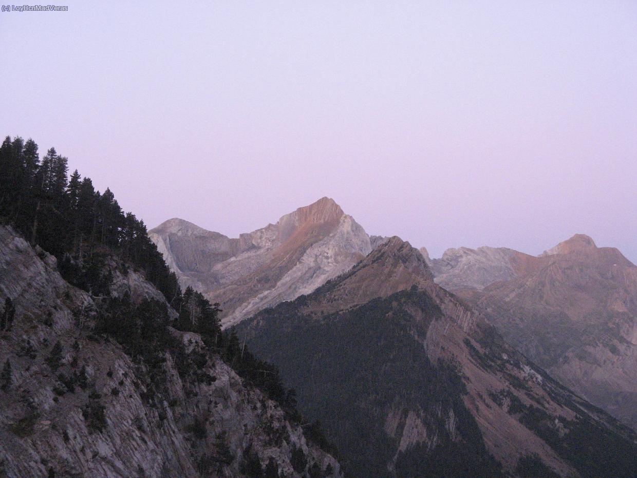 El Otal con las primeras luces del dia