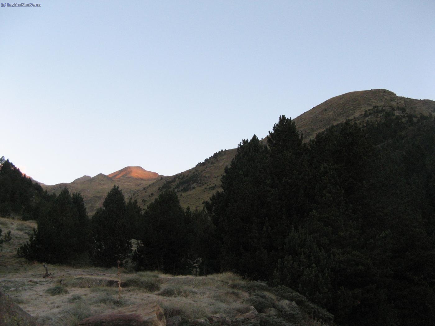 amanece en el valle