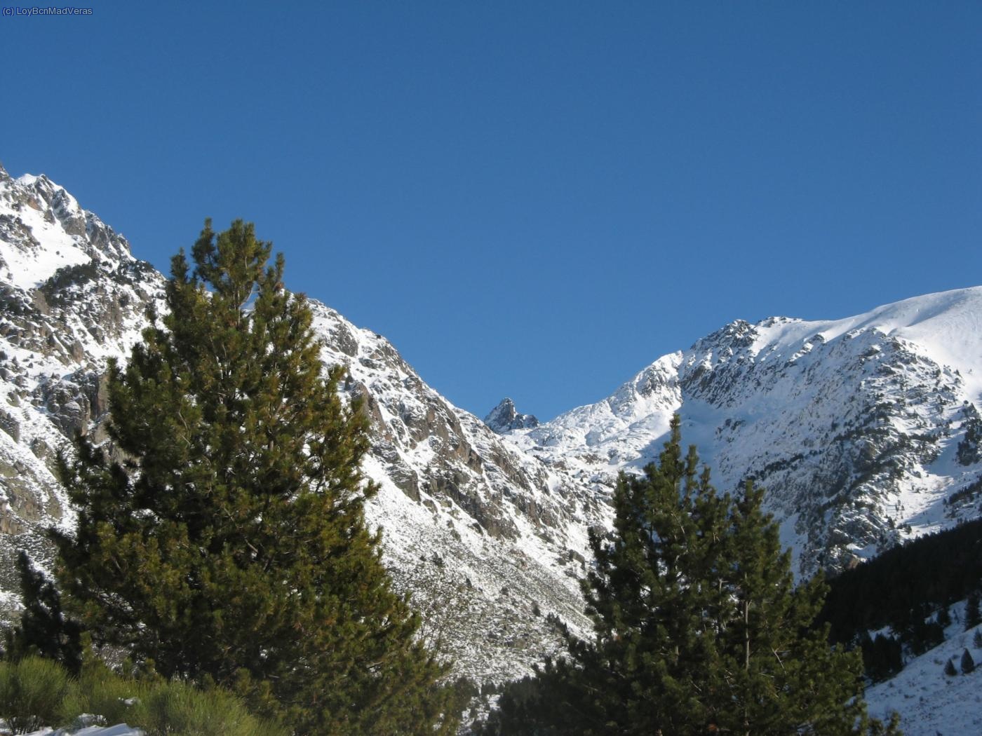 Al fondo podemos ver el Pic d&acute;Escobes