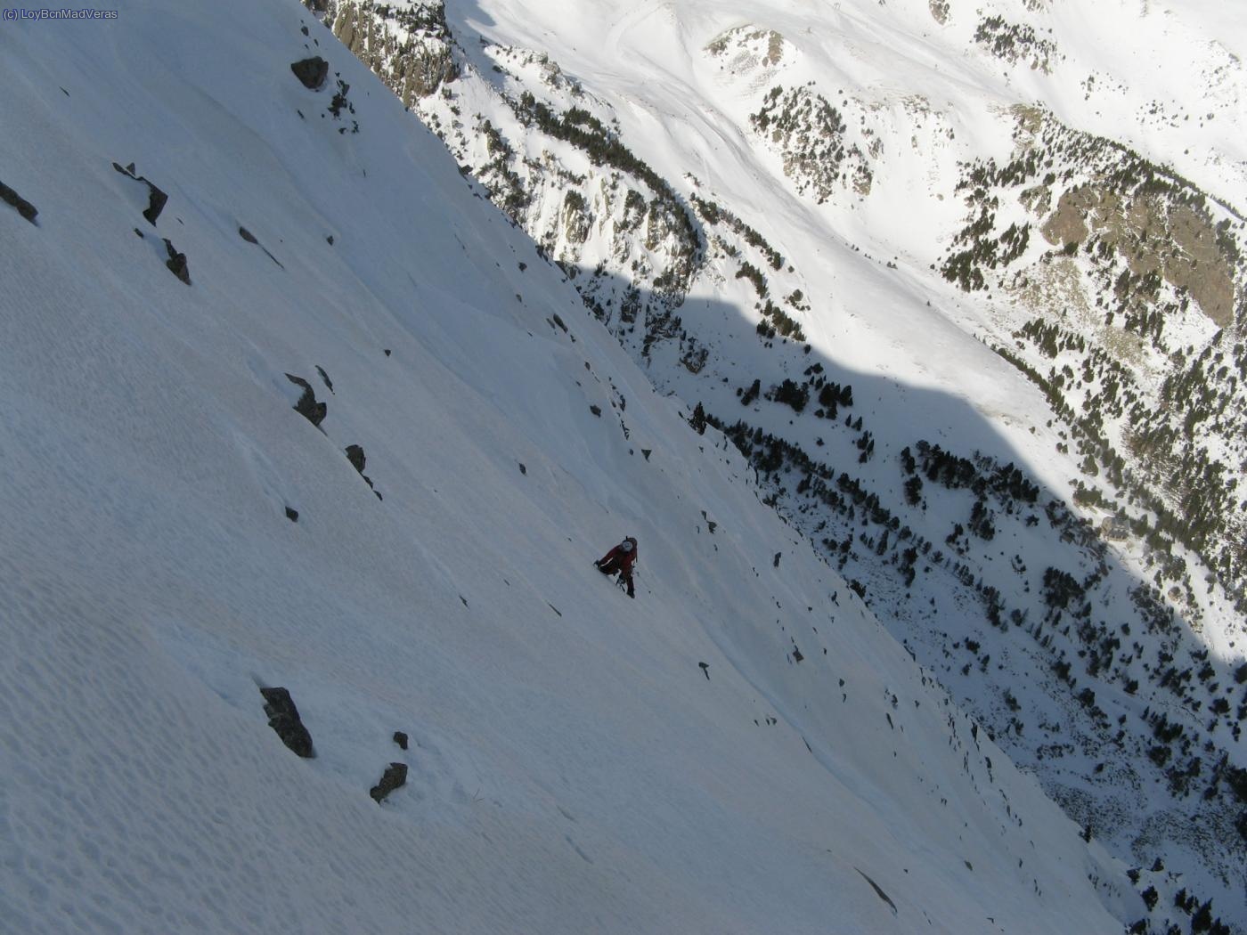 Rampas de salida del corredor, con nieve durisima