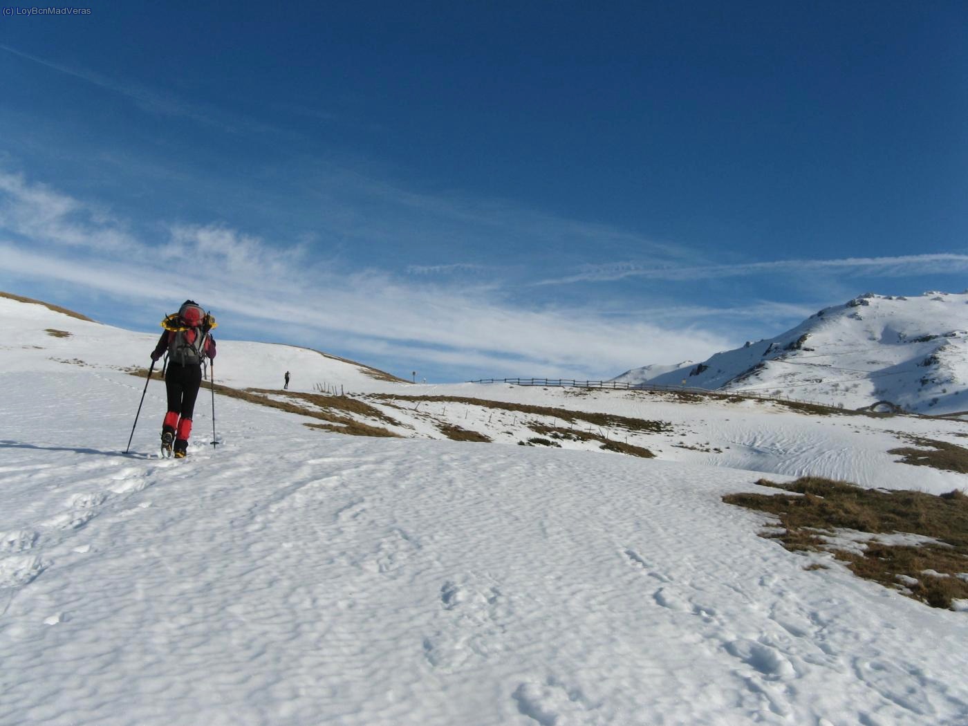 Llegamos al collado desde el que accedemos a las rampas de subida