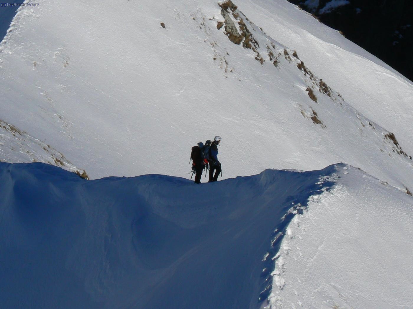 Los dos en la arista. foto que nos hizo Fern desde la cima