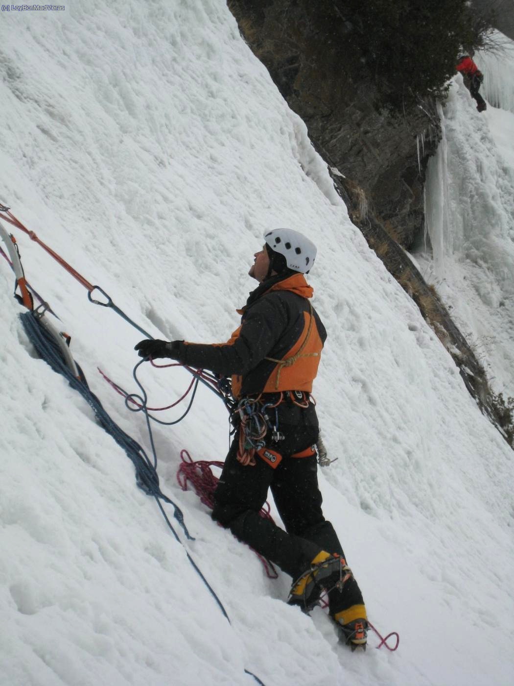 David asegura a Irene en el primer largo de &uml;La Congel&eacute;e Originale&uml; 90m 3 II
