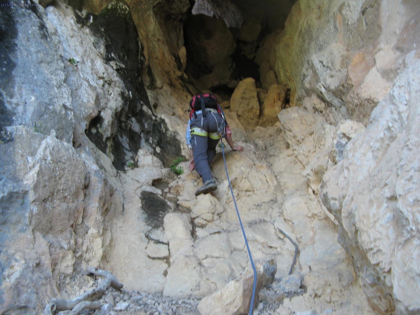 La primera mitad de la cueva