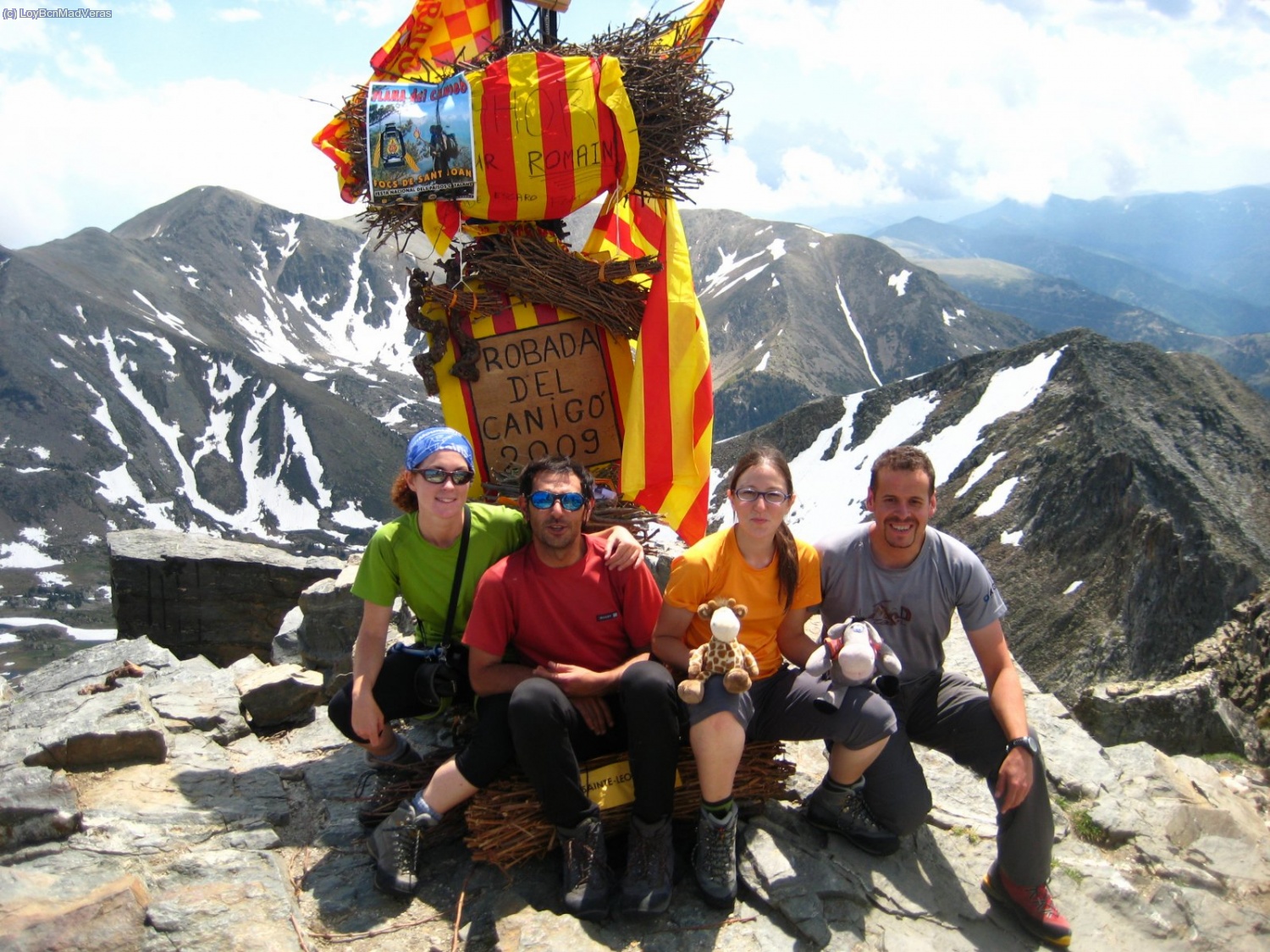 Oreneta, Rapaz, Loybcn y Madveras en la cima del Canigó