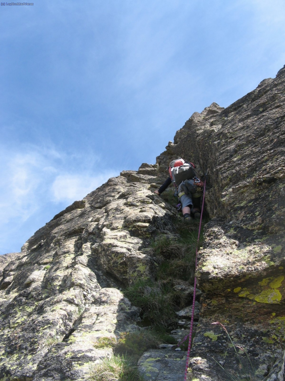 Loybcn subiendo por una canal de III