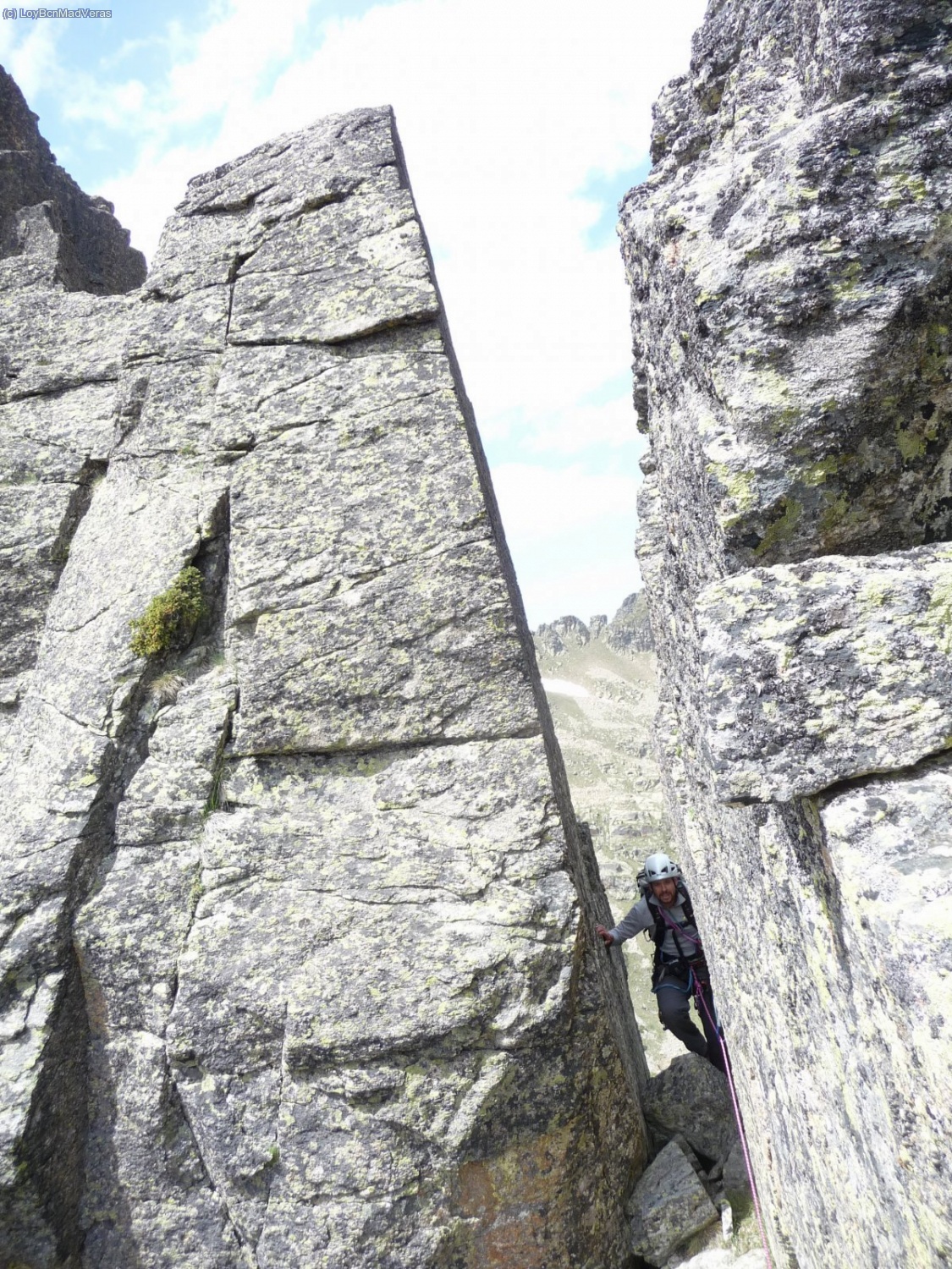 Madveras saliendo ya del obelisco.