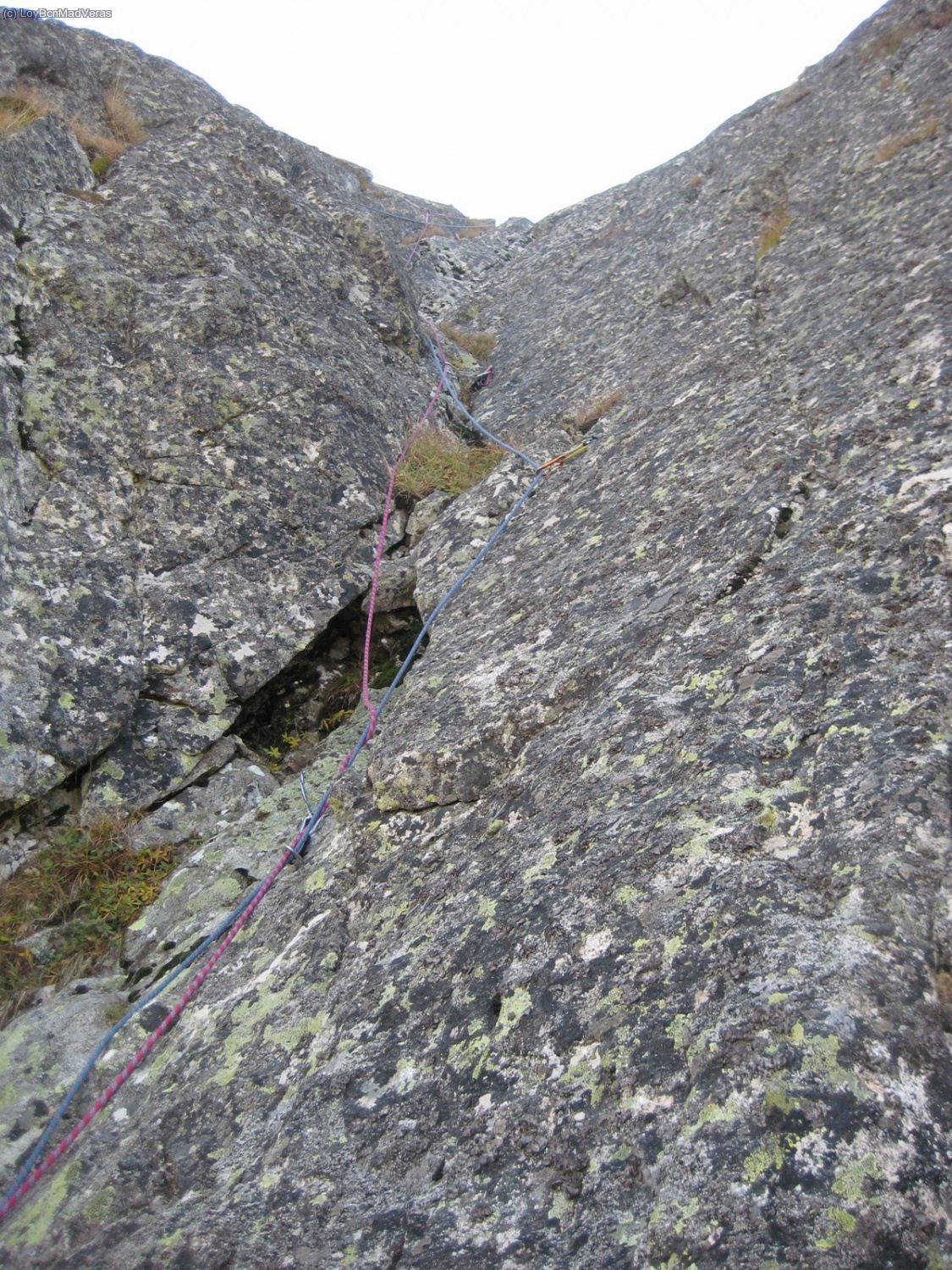 L2, mantenido y m&aacute;s o menos facil (IV) .. la roca sigue empapada
