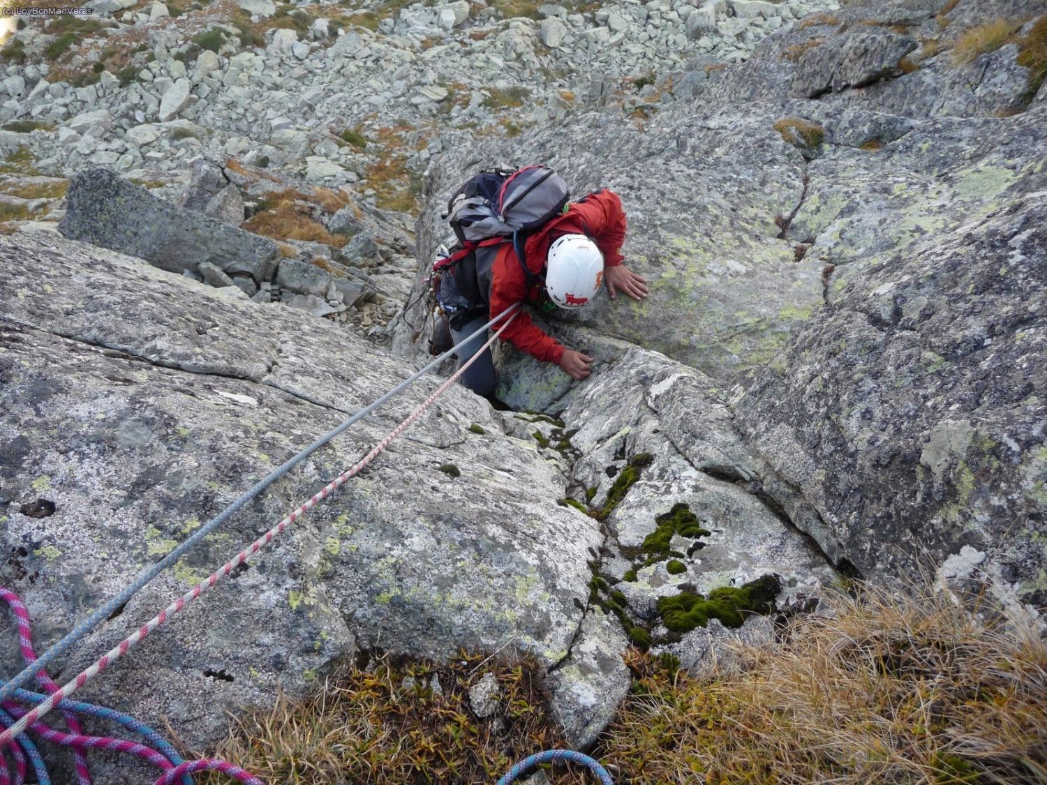 en el paso clave (IV+) de este largo