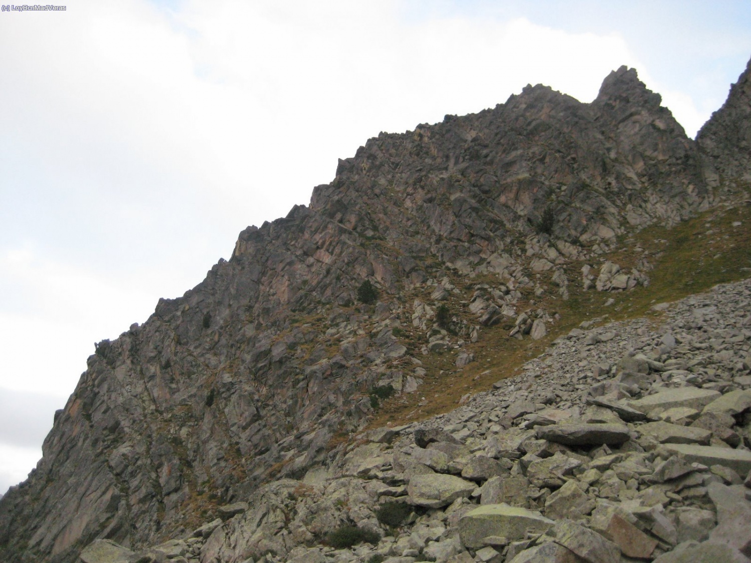 Vista del espol&oacute;n y la brecha