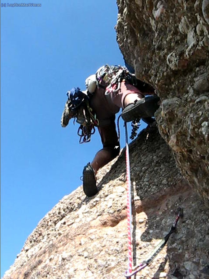 Emili en la salida del L4, paso durillo en A0