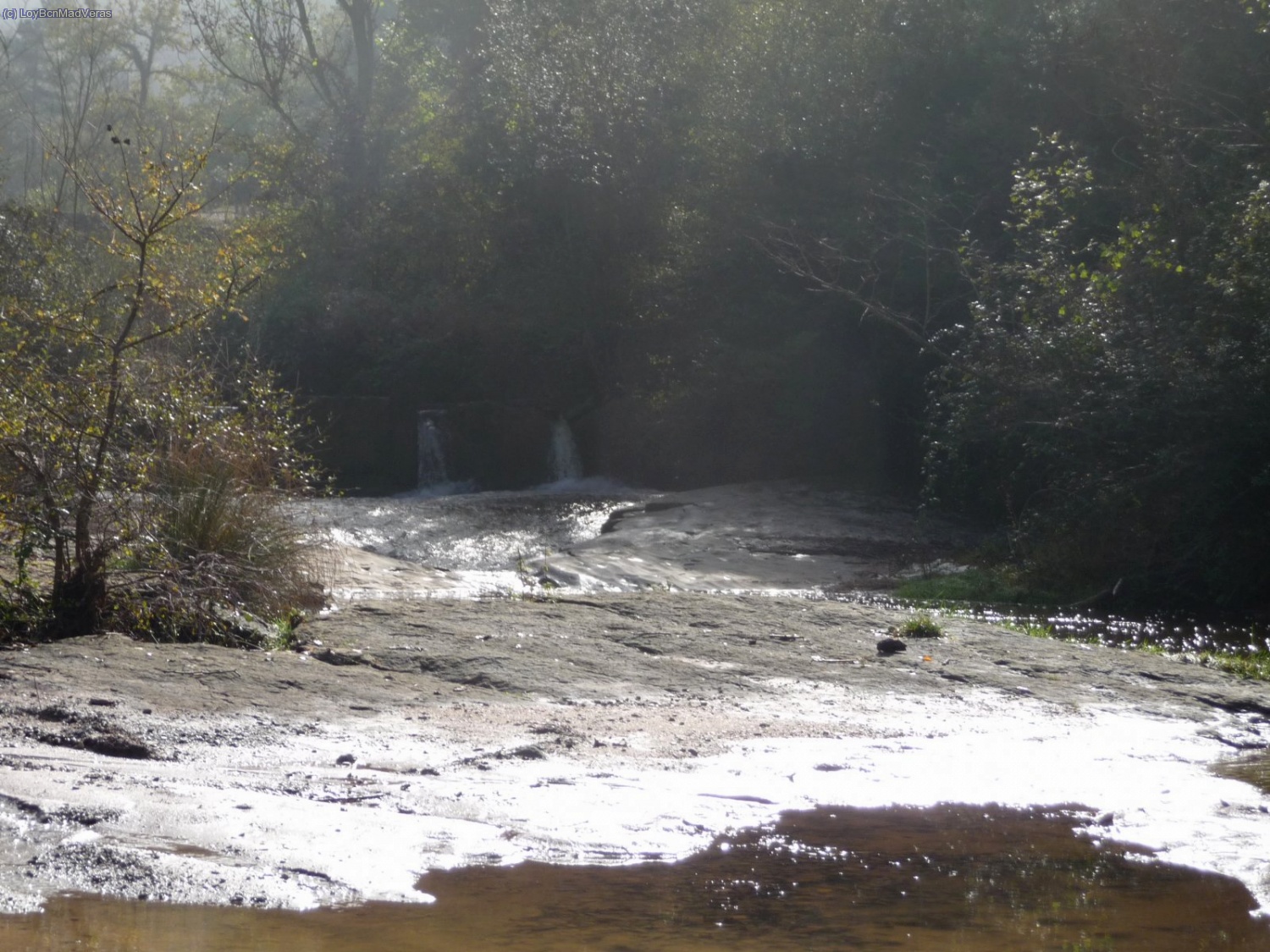 Atravesamos el r&iacute;o y empiezan las subidas