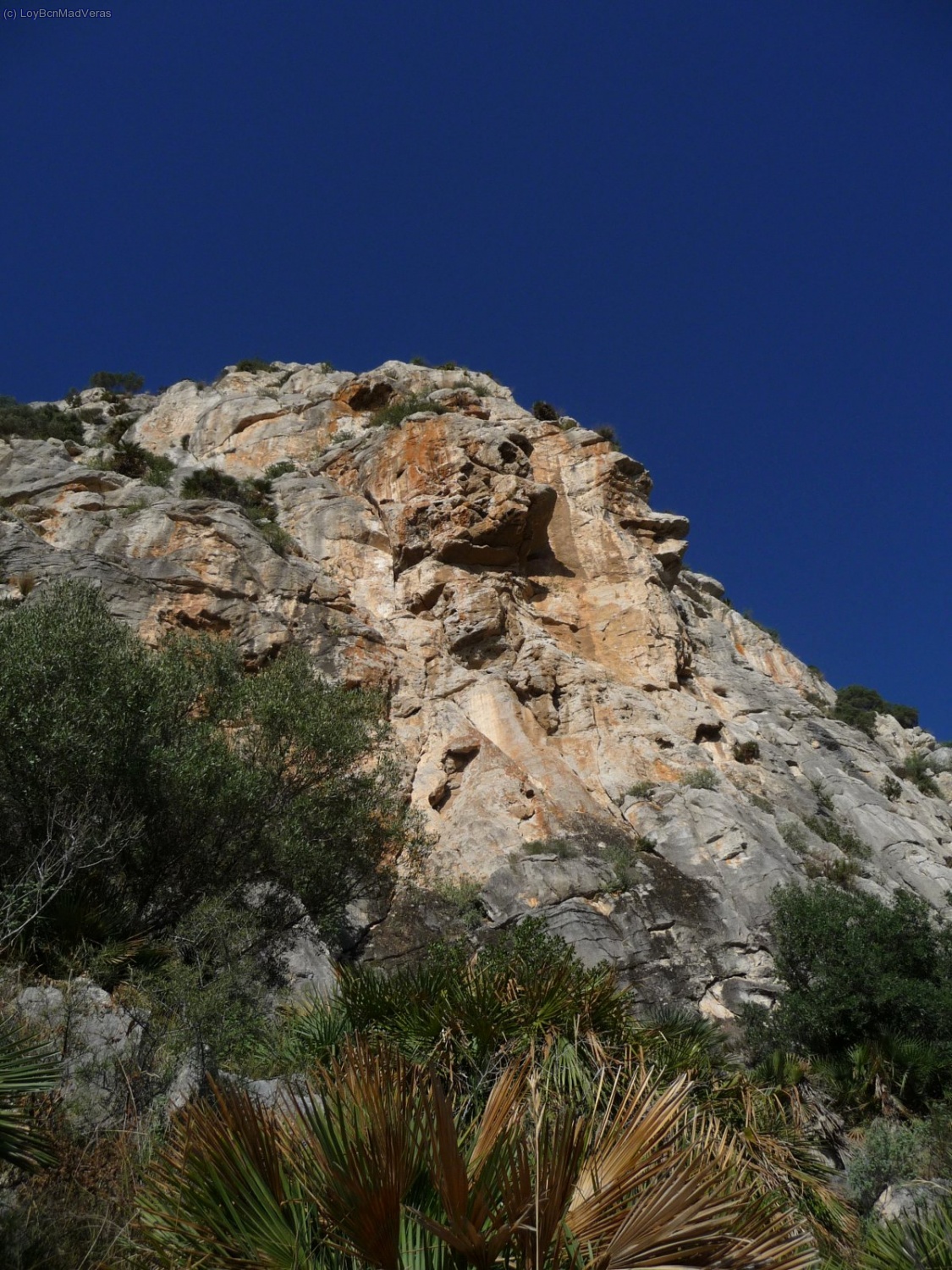 V&iacute;a Tamara. Desde aqu&iacute; los desplomes parecen imponentes