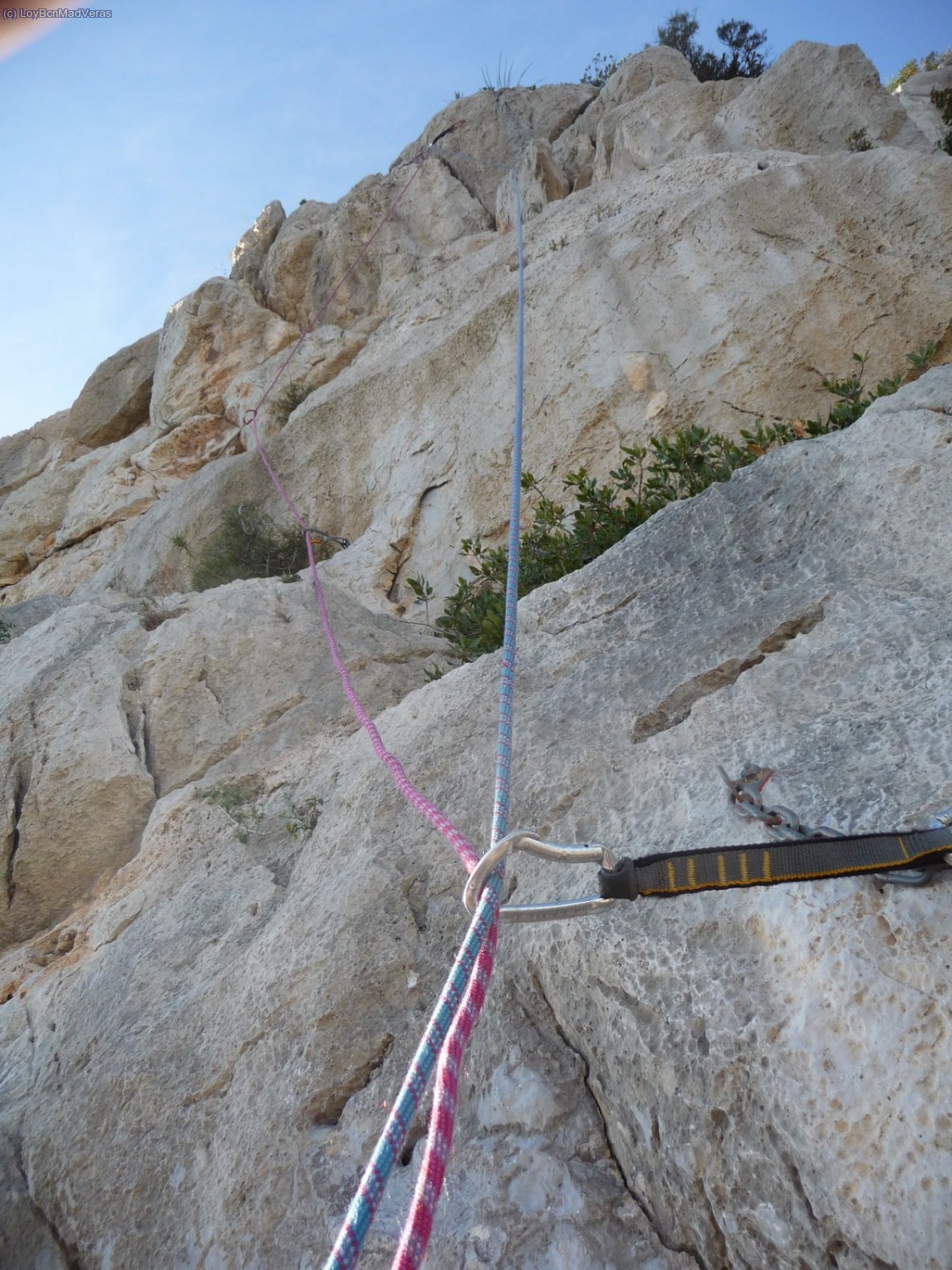 Enlaza con el &uacute;ltimo largo de la Mutant World.... supuesto IV+.....JA JA JAAAAA.... el IV+ ese es equivalente al desgaste del largo en cuesti&oacute;n.... SOBAO SOBAOOOOOO