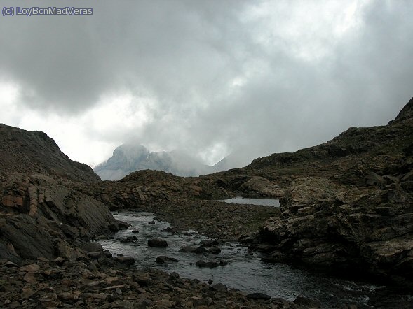 Alrededores de los lagos