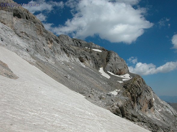 El camino hacia Torre Marbor&Atilde;&copy; por el Corredor