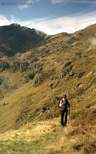 Subiendo hacia el Port de Siguer....Que solecito!!!!