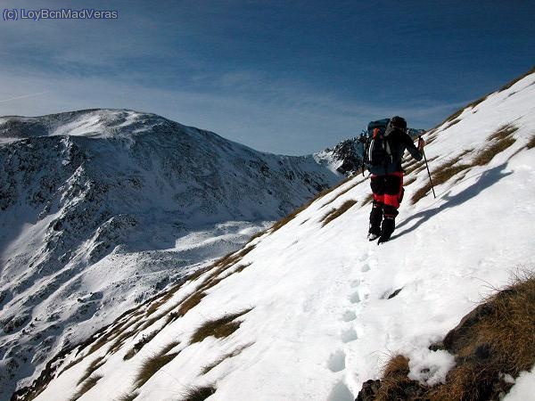 Ascendemos desde el refugio Angonella, por la Serra del Cap de la Coma