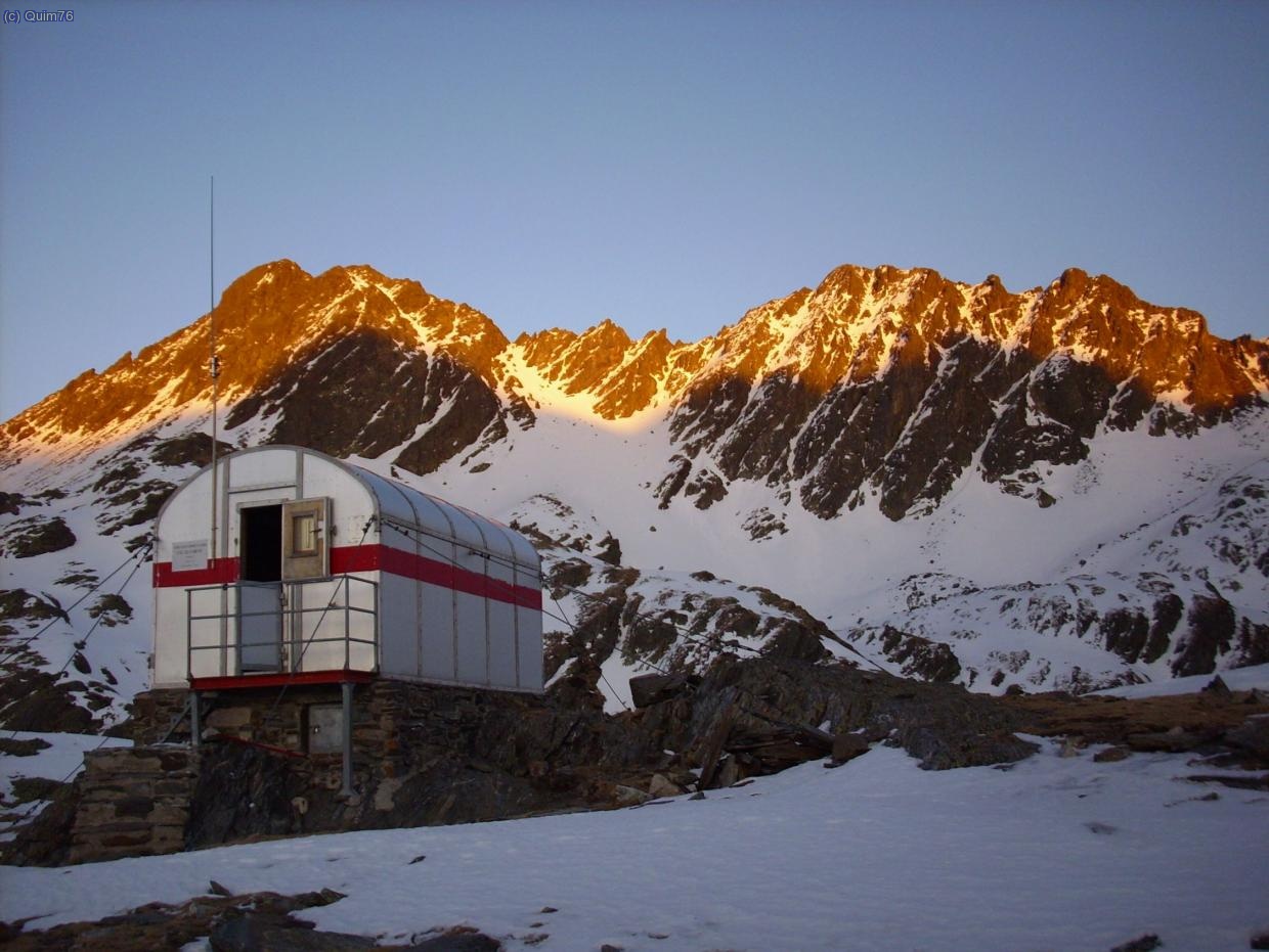 &Uacute;ltims raigs de sol a la cresta de Malshiverns
