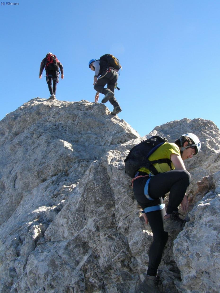 Saliendo de la cara norte a un breve tramo de arista, casi al final (foto: Jose)