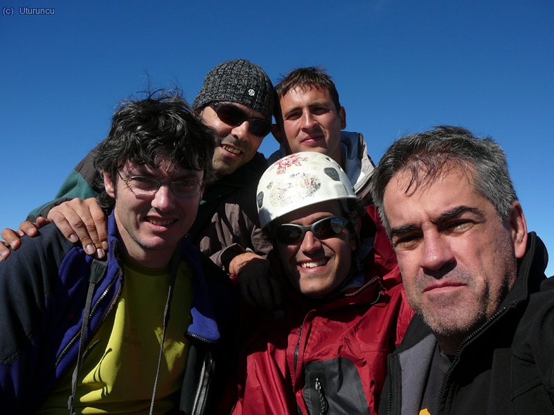 Foto ABT de cima: Fern, Vica, Jose, Mapicas (con casco) y un seguro servidor