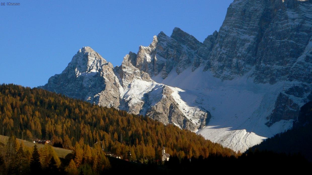 Selva di Cadore, iglesia de Santa Fosca y cara norte del Monte Pelmo