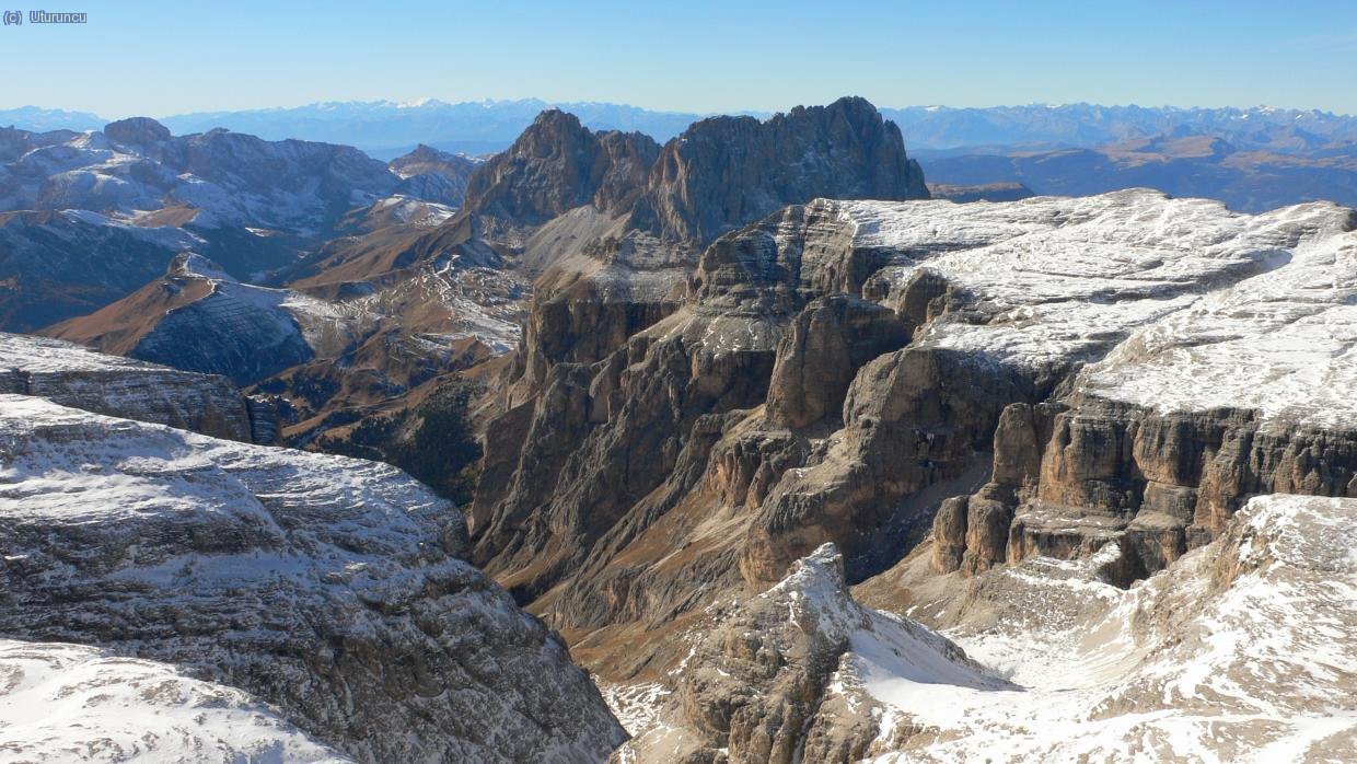 Sassolungo y Gruppo Sella (2950m), desde el Piz Boe