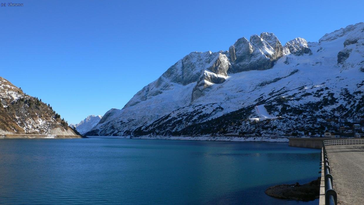 Lago y Passo Fedaia (2057m)... en argot ciclista, "La Marmolada"