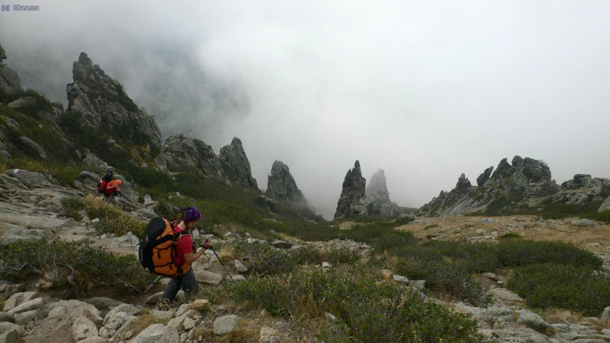 Descenso del Collado Muratello en sentido norte, hacia el refugio de Onda