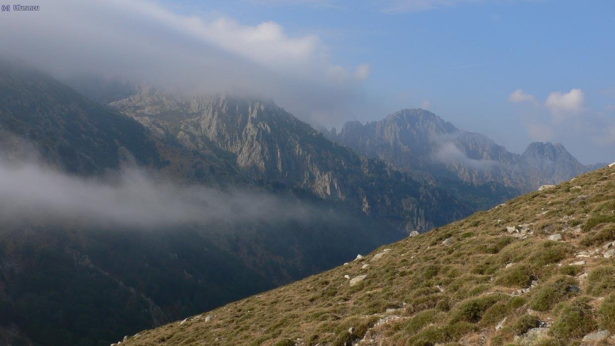 Sierra di Tenda, al poco de salir del refugio de Onda